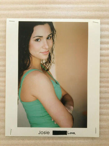 Josie Loren