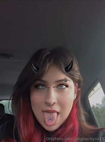 justpeachyxx18