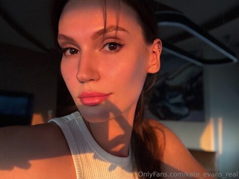 kate_evans_real