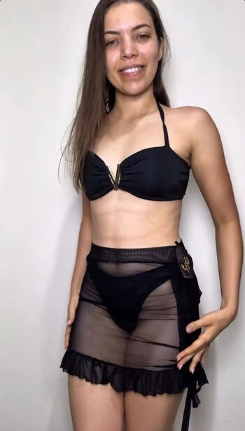 kaylaasantos_