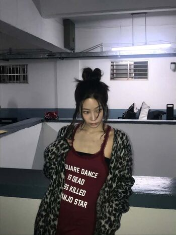 Kazuha Nakamura 中村 一葉