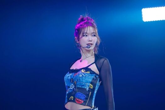 Kazuha Nakamura 中村 一葉