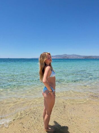 Kenzie Yolles