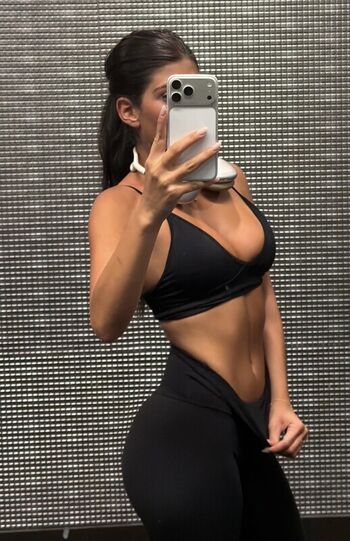 Kimia Rahnama