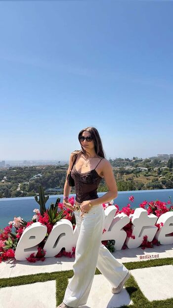 Kira Kosarin