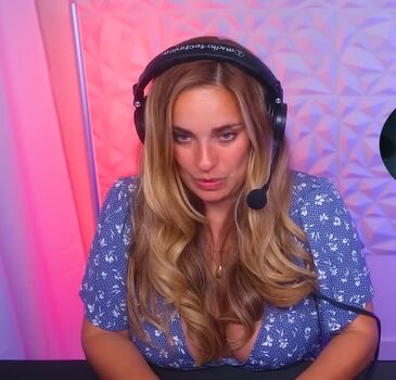 Kristen Stephensonpino