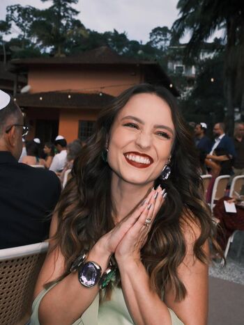 Larissa Manoela