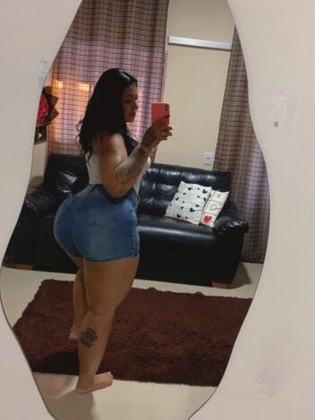 laryssacastro__