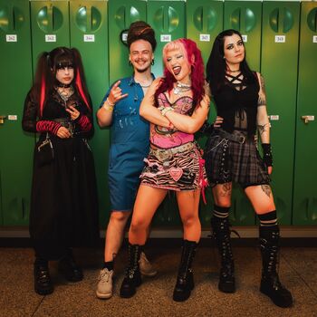 Lauren Tate Delilah Bon