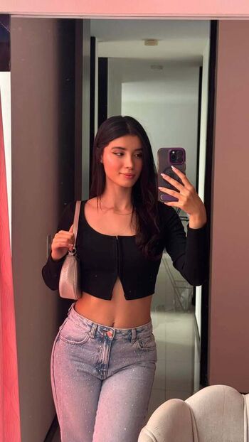 Luisa Valencia