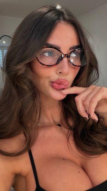 Maddy Cheary / maddycheary