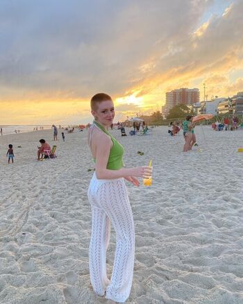mai_buzzcut