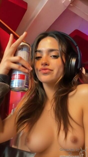 Maia Reficco