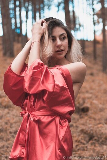 Manuela Velez