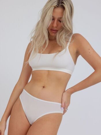 Mia Schory