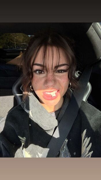 Mikayla Campinos