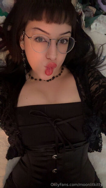 moonlitkittyx