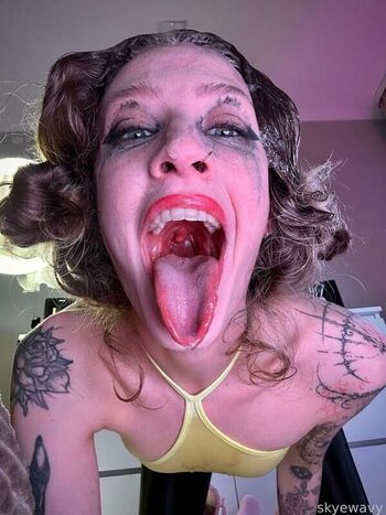 Mouthfetish Girls