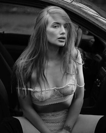 尊みを感じて桜井