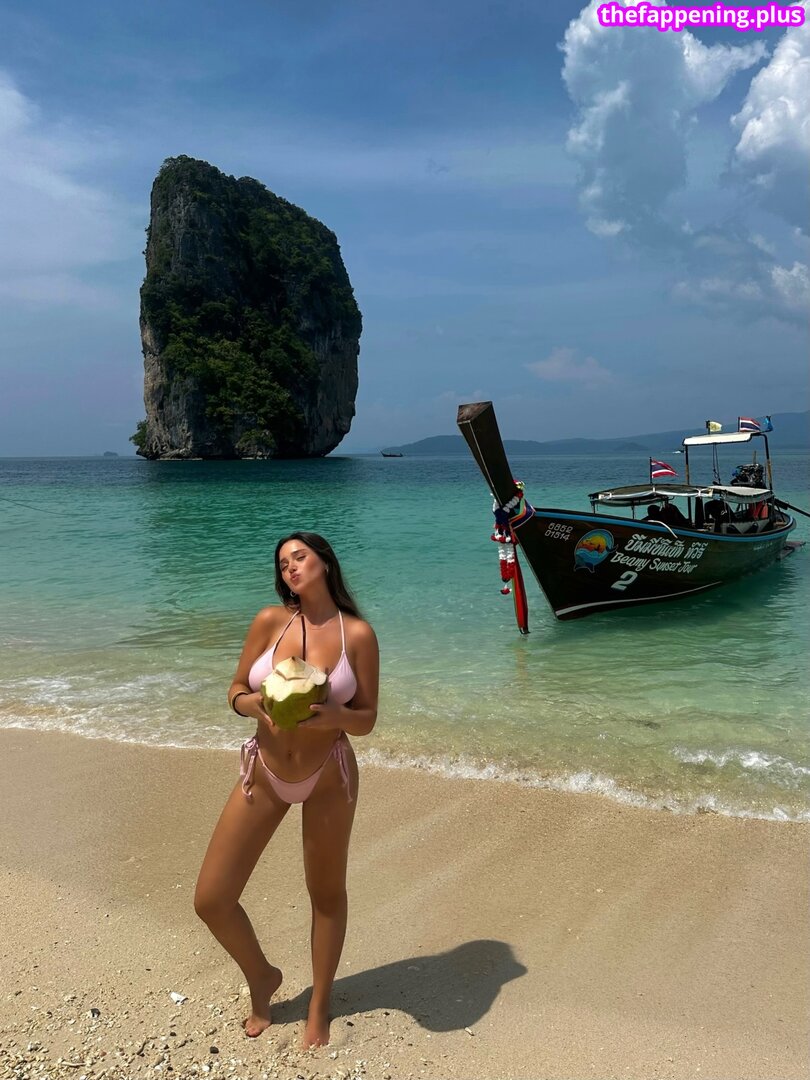 naama_yanay // naama yanay // naamayanay // naamayanayy