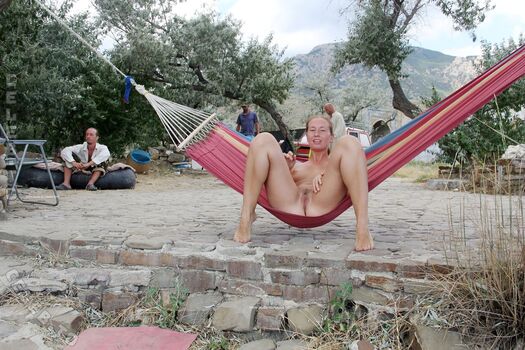 Nackt In Russland
