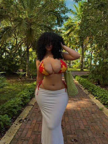 Naomi Gaia