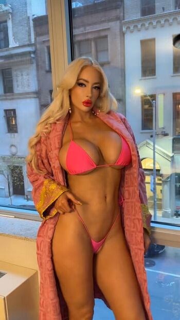 Nicolette__shea