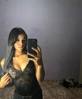 Nubia Ferreira