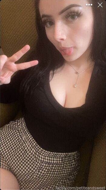 PetiteandSweet5