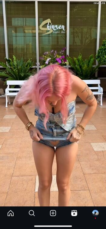 Pikkiundmichelle/Travelslvts