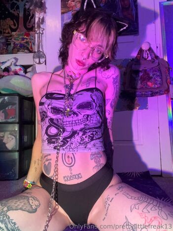 prettylittlefreak13