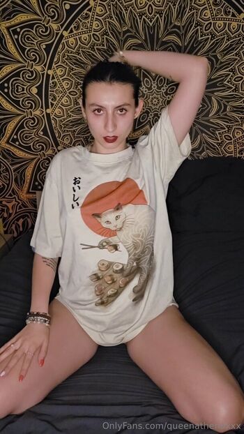 queenathenaxxx