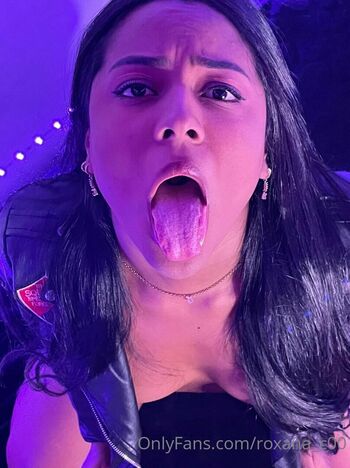 roxana_c00