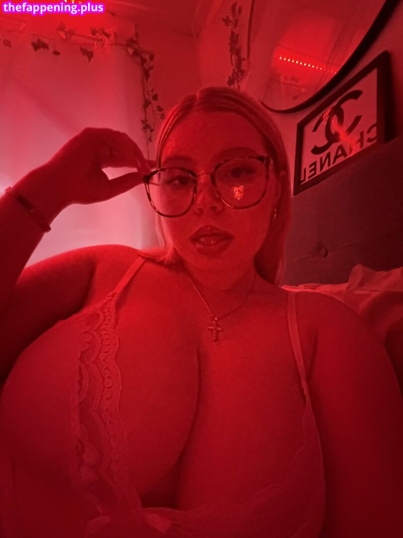 Sadie Stone aka Sadie8808