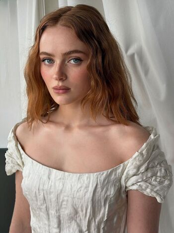 sadiesink_