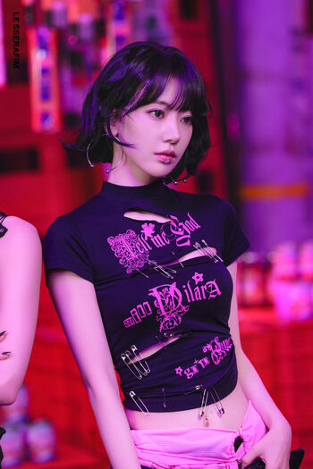 Sakura Miyawaki 宮脇 咲良