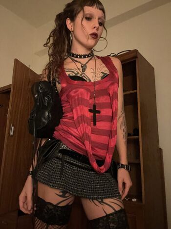 Samantha Kinks