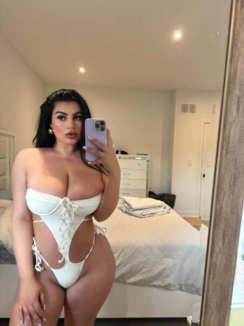 Savala Tee