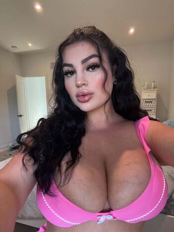 Savala Tee