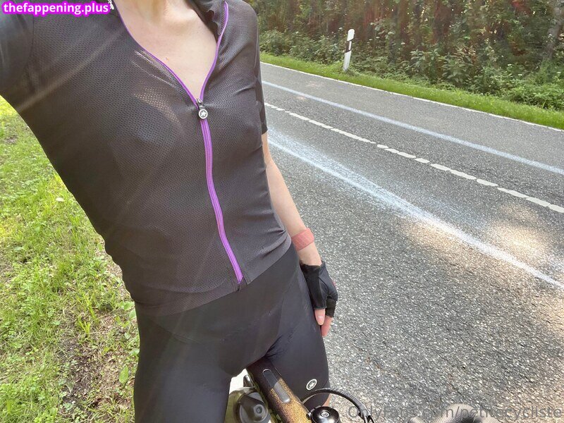  / MistressHelvete / sexycyclist / sexycycliste ヌードOnlyFans写真 #5