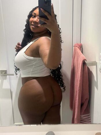 Shé