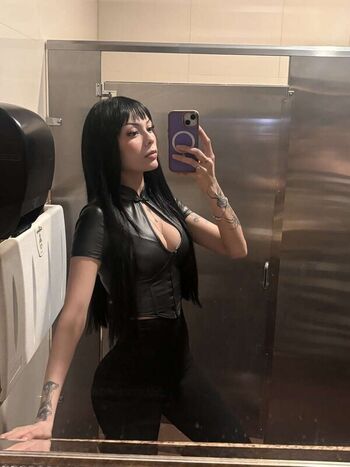 SkinnyGhostiee