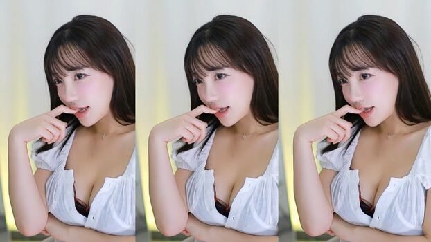 Son Ye Eun