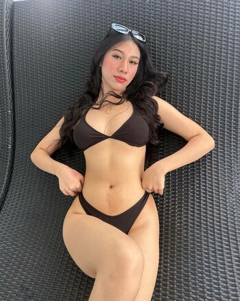 Stephanie Lei Lakindanum
