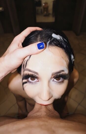 Stephanie Vaquer