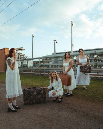 Teen Jesus & The Jean Teasers