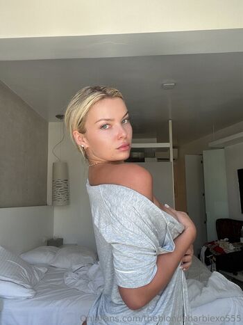 theblondebarbiexo555