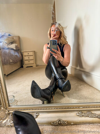 therealsmokinghousewife