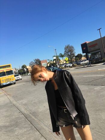 tiny.pretty.j