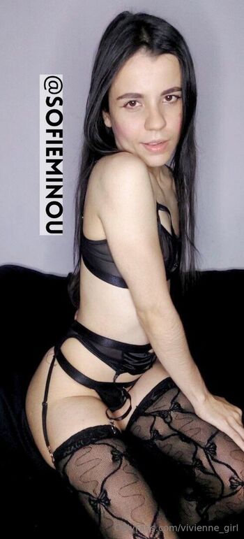vivienne_girl
